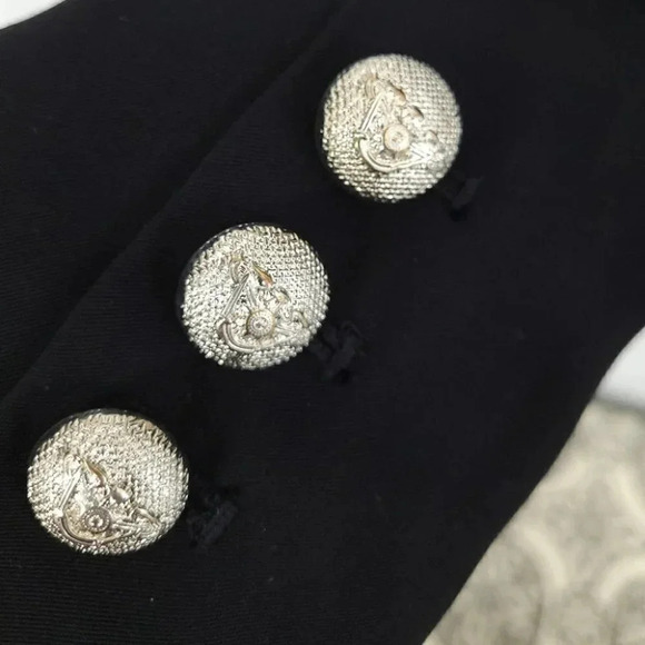 Forever 21 Double Breasted Flap Detail Blazer - Picture 4 of 14